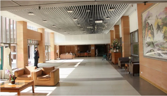 務(wù)必細(xì)品:送老人住養(yǎng)老院,家庭成員是這樣做決定的(圖1) 務(wù)必細(xì)品:送老人住養(yǎng)老院,家庭成員是這樣做決定的(圖1)