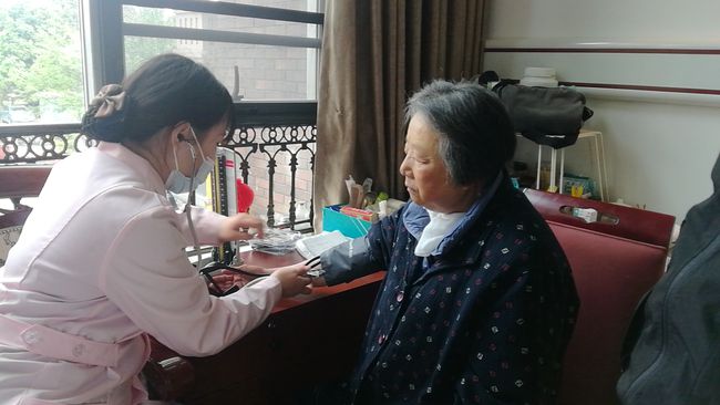 常見養(yǎng)老機構(gòu)怎么收費的呢?(圖4) 常見養(yǎng)老機構(gòu)怎么收費的呢?(圖4)